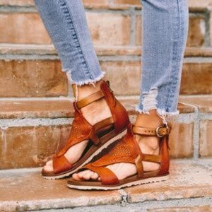 New Miz Mooz Tessa rust with saddle color leather